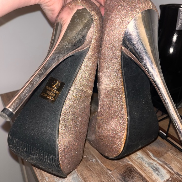 Sparkly high heels - Picture 3 of 5